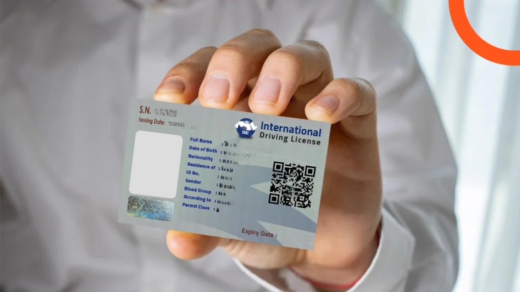 دليلك الكامل لاستخراج رخصة القيادة الدولية من السعودية عبر نادي الشرق الأوسط للسيارات والسياحة
